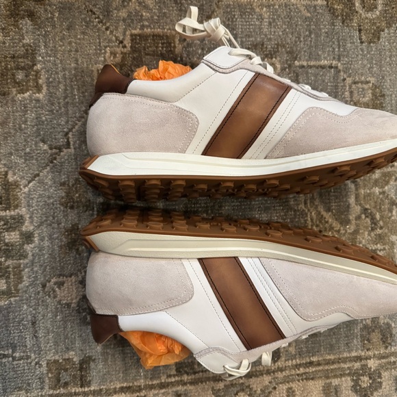 Magnanni Brown and Cream Sneakers - Picture 3 of 4